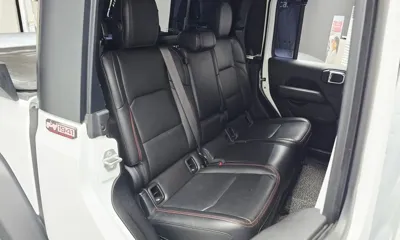 Jeep Gladiator 2021, 29500 км, за 31842.14 USD - фото 26