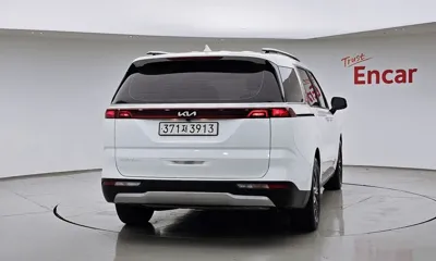 Kia Canival 2023, 85709 км, за 16345.02 USD