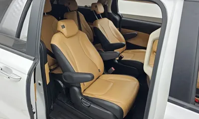 Kia Canival 2023, 85709 км, за 16345.02 USD - фото 12
