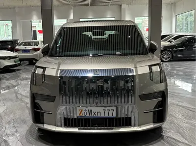 Zeekr 009 2023, 13000 км, за 43966.19 USD