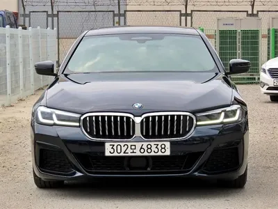 BMW 5-Series · 2022 год
