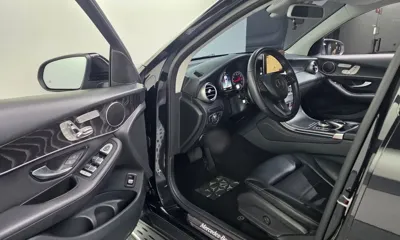 Mercedes-Benz GLC-Class 2019, 115473 км, за 16913.88 USD - фото 10