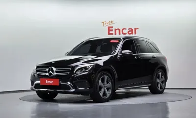 Mercedes-Benz GLC-Class 2019, 115473 км, за 16913.88 USD - фото 11