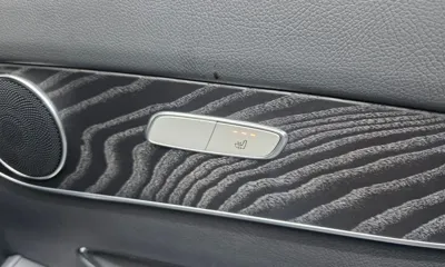 Mercedes-Benz GLC-Class 2019, 115473 км, за 16913.88 USD - фото 20