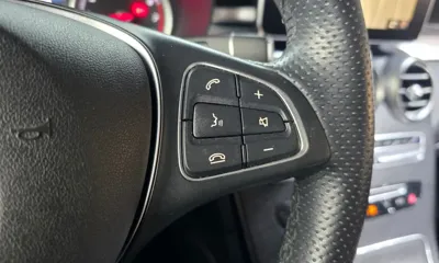 Mercedes-Benz GLC-Class 2019, 115473 км, за 16913.88 USD - фото 33