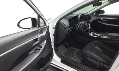Hyundai Sonata 2022, 72456 км, за 14929.76 USD - фото 10