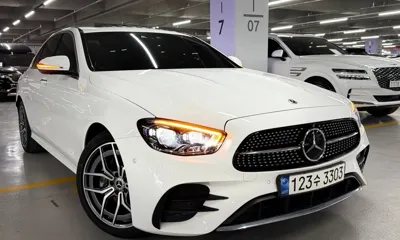 Mercedes-Benz E-Class 2022, 60400 км, за 26191.41 USD