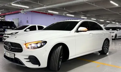 Mercedes-Benz E-Class 2022, 60400 км, за 26191.41 USD