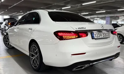 Mercedes-Benz E-Class 2022, 60400 км, за 26191.41 USD - фото 6