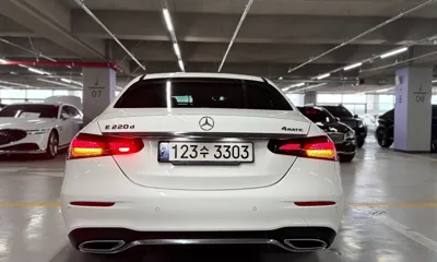 Mercedes-Benz E-Class 2022, 60400 км, за 26191.41 USD - фото 7