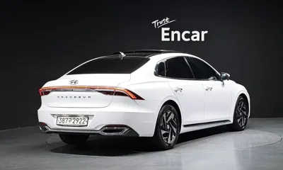 Hyundai Grandeur 2020, 117259 км, за 15547.76 USD
