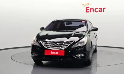 Hyundai Sonata 2010, 162273 км, за 1962.72 USD