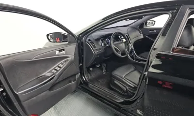 Hyundai Sonata 2010, 162273 км, за 1947.88 USD - фото 10