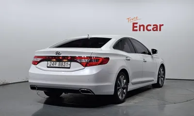Hyundai Grandeur 2016, 127206 км, за 5189.17 USD