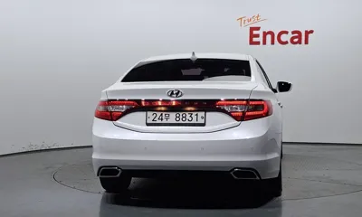 Hyundai Grandeur 2016, 127206 км, за 5189.17 USD