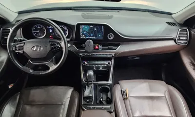 Hyundai Grandeur 2017, 102511 км, за 7870.55 USD - фото 7