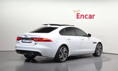 Jaguar XF 2017, 71716 км, за 13062.89 USD