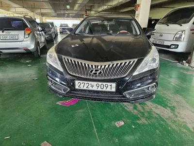 Hyundai Grandeur 2016, 119200 км, за 3966.16 USD
