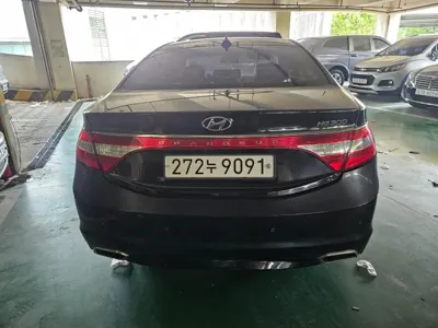 Hyundai Grandeur 2016, 119200 км, за 3966.16 USD