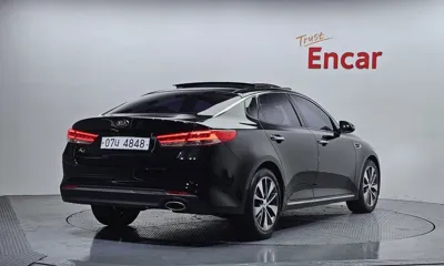 Kia K5 2016, 77962 км, за 5543.44 USD
