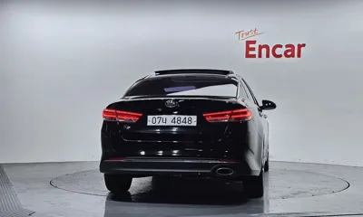 Kia K5 2016, 77962 км, за 5543.44 USD