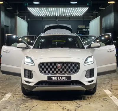 Jaguar E-Pace 2019, 83000 км, за 10162.87 USD