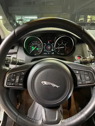 Jaguar E-Pace 2019, 83000 км, за 10162.87 USD - фото 10