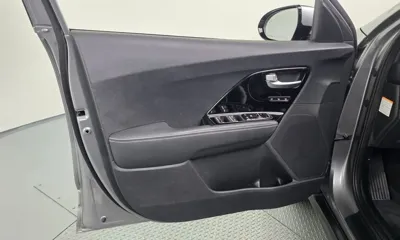 Kia Niro 2022, 62293 км, за 14657.99 USD - фото 24