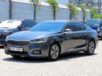 Kia K7 2018, 157384 км, за 7205.19 USD