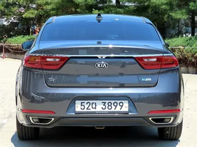 Kia K7 2018, 157384 км, за 7205.19 USD