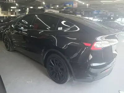 Tesla Model Y 2022, 78900 км, за 22136.27 USD