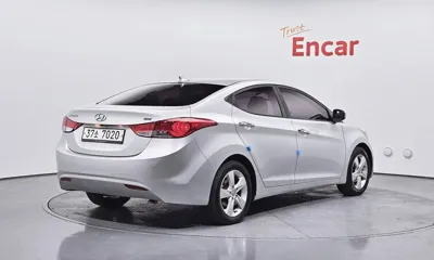 Hyundai Avante 2013, 140468 км, за 2992.46 USD