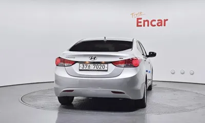 Hyundai Avante 2013, 140468 км, за 2992.46 USD