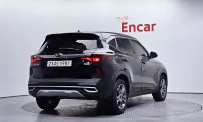 Kia Seltos 2021, 25590 км, за 12552.89 USD