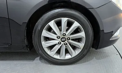 Hyundai Sonata 2013, 140023 км, за 3245.03 USD