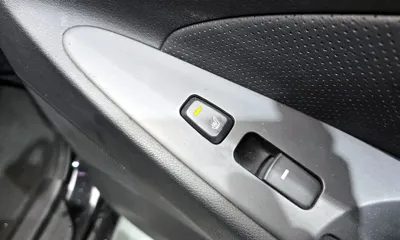 Hyundai Sonata 2013, 140023 км, за 3245.03 USD - фото 19