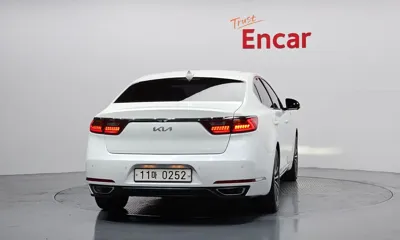 Kia K7 2016, 64570 км, за 6754.96 USD