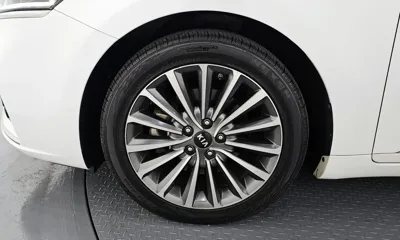 Kia K7 2016, 64570 км, за 6754.96 USD