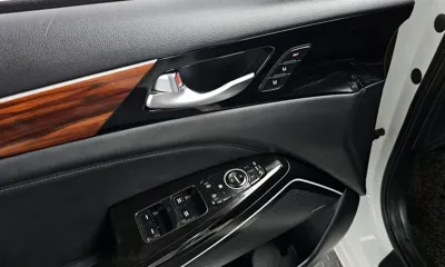 Kia K7 2016, 64570 км, за 6754.96 USD - фото 19