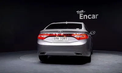 Hyundai Grandeur 2011, 99702 км, за 2494.42 USD