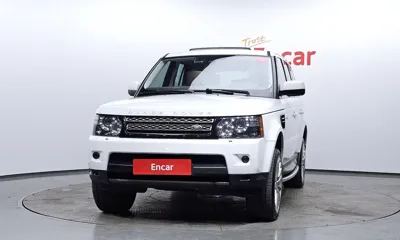 Land Rover Range Rover Sport 2013, 136100 км, за 8919.72 USD