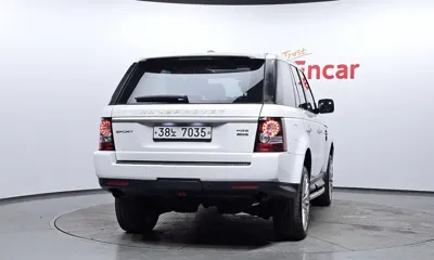 Land Rover Range Rover Sport 2013, 136100 км, за 8919.72 USD