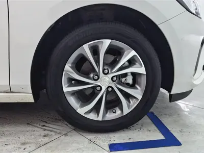 Buick Verano 2023, 33900 км, за 8838.79 USD - фото 6