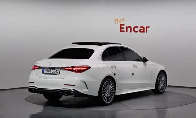 Mercedes-Benz C-Class 2022, 76561 км, за 23246.72 USD