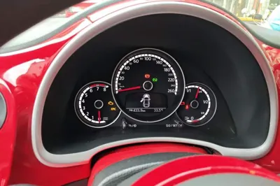 Volkswagen Beetle 2015, 120200 км, за 7936 USD - фото 11