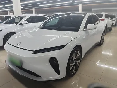 Nio ET5 · 2024 год