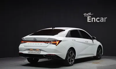 Hyundai Avante 2021, 36617 км, за 12241.97 USD