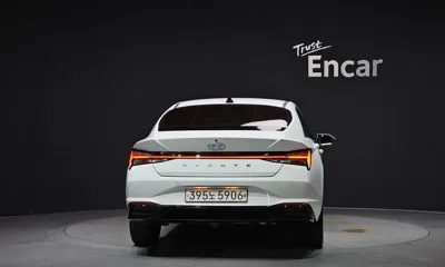 Hyundai Avante 2021, 36617 км, за 12241.97 USD