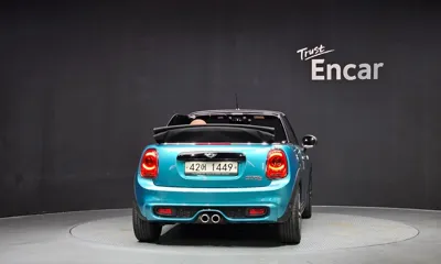 MINI Cooper Convertible 2018, 126293 км, за 8645.9 USD