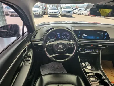 Hyundai Sonata 2020, 68000 км, за 11171.35 USD - фото 17
